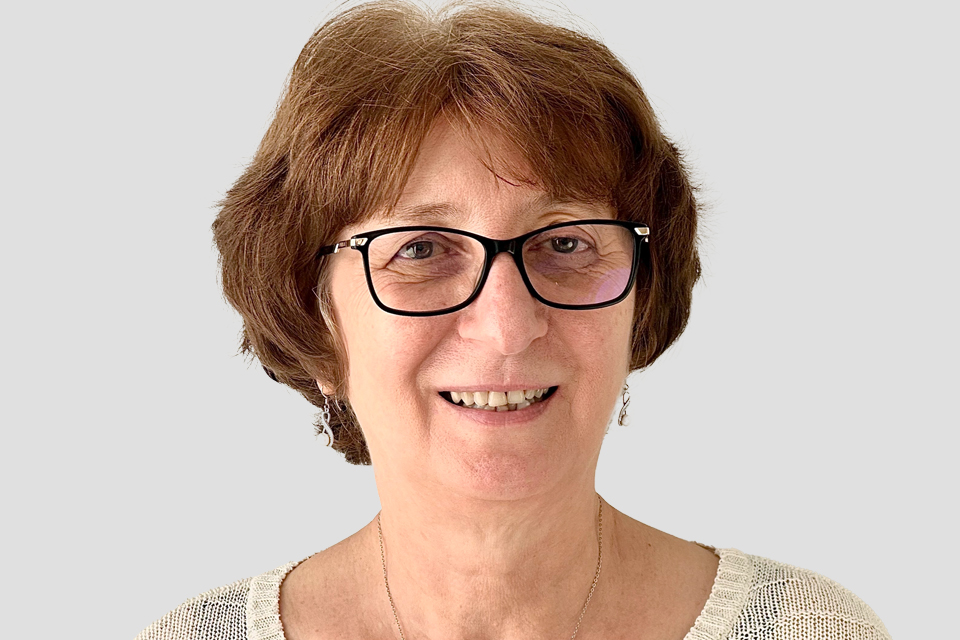 Dr. Angela Zerbes